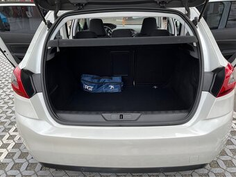 Predám / Vymenim PEUGEOT 308 1.6 HDi ALLURE r.v. 1/2018 - 9
