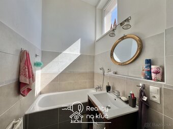 Na prenájom zariadený 2-izbový ateliérový byt Komárňanská ul - 9