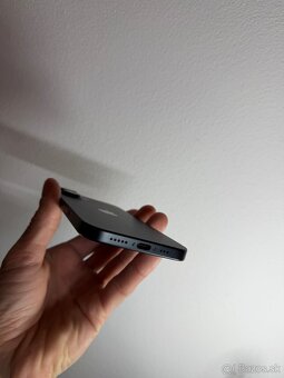 Apple iPhone 16 – 128 GB, čierny - 9