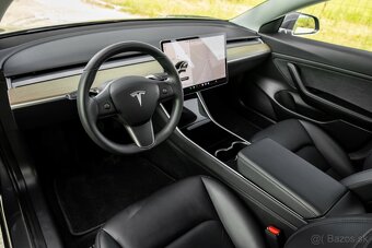 Tesla Model 3 239kw SR+ 60KWH Premium Connectivity, odpočet - 9