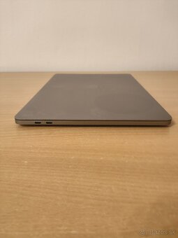 MacBook Pro 2018 | Core i5 • 8GB • SSD - 9