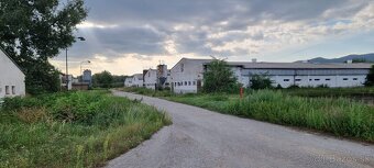 Priestor pre VAŠU firmu, výrobu, dieľňu  - 9