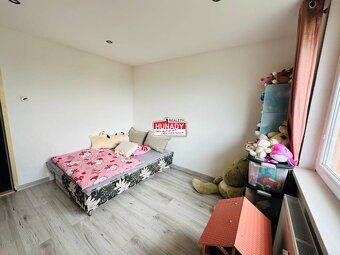ZNÍŽENÁ CENA (69 m²) 3i BYT S BALKÓNOM NA SÍDLISKU TARČA - 9