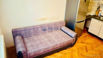 REZERVOVANÉ Prenájom zariadenej garsónky. Stačí sa nasťah - 9