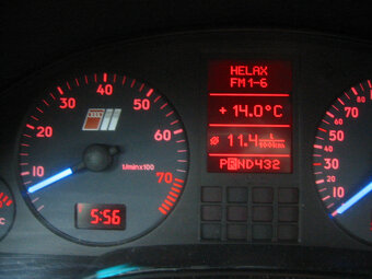 AUDI S8 D2 4.2 250kw - manuál + tiptronic - díly z vozidla - 9