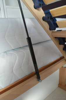 Manželská čalúnená posteľ - 9