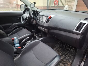 Predám Peugeot 4007 - 9