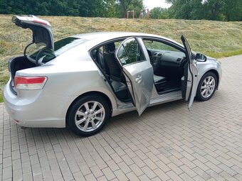 Toyota Avensis D4D T27 2.2d 110kw Premium - 9