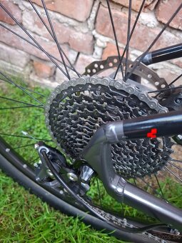 Predám Cube AIM EX 29er/XLko/2x10, DEORE - 9