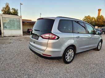 Ford galaxy - 9