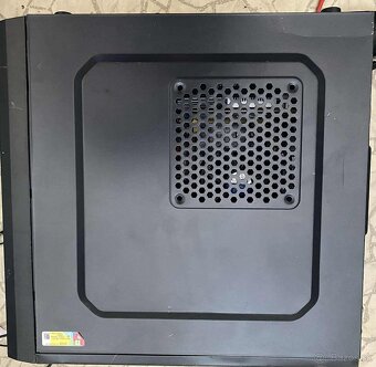 Predám starší herni pc i5 4 gen 8 gb ram 128 gb ssd 1650 gtx - 9