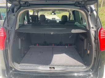 Peugeot 5008 - 9
