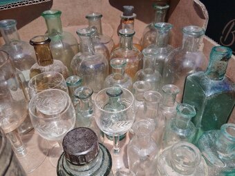 Lekárenské sklo - 9