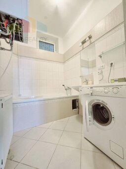 Na prenájom staromestský 3-izbový byt, Tobrucká ulica, BA – - 9