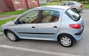 Peugeot 206 - 9