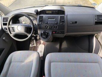 VW TRANSPORTER 2,5 TDi LONG-9-míst - 9