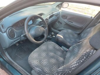 Renault Megane 1.4 - 9