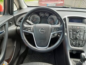 Opel Astra 1.6 - 9