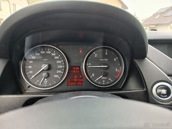 BMW X1 xDrive20d - 9