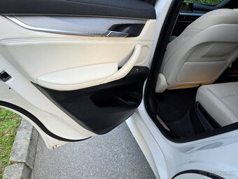 BMW X6 M50d F16 2018 - 9