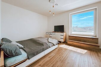 | Moderná novostavba Rodinného domu s krásnym pozemkom v Zál - 9