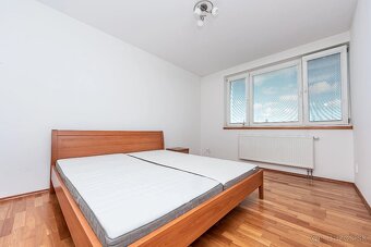 PRENÁJOM – veľký 3 iz byt v Petržalke - 9