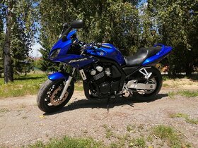 Yamaha FZS 600 Fazer - 9