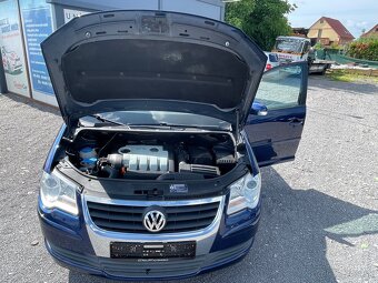 Volkswagen Touran 2.0 TDI DSG WEBASTO r.v.2007 - 9