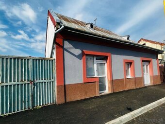 Na prenájom/predaj budova (obchodné priestory) Sečovce - 9