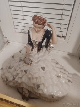 Predám zbierku krásnych porcelánových sôch - 9