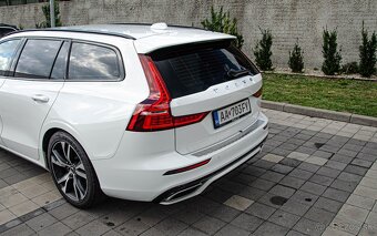 Volvo V60 D4 R-Design A/T - 9