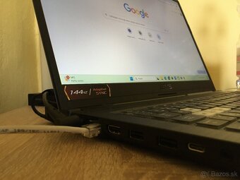 ASUS TUF GAMING A17 - 9
