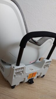 Autosedačka 0-18kg Petit&Mars Reversal II Isofix - 9