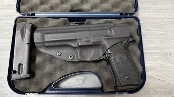 Beretta 92FS - 9