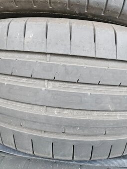 245/40 r18 - 9