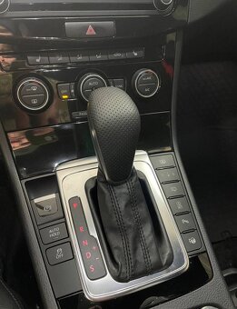 Kožená radiaca páka AUDI A6 A7 - perforovaná / hladká - 9