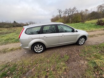 Ford Focus LPG 2010 - 9