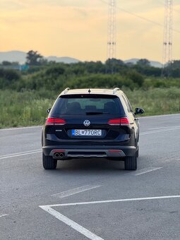 VOLKSWAGEN GOLF ALLTRACK 2.0 TDI DSG 4Motion - 9
