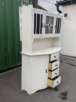 ľudový kredenc 1900 - 9