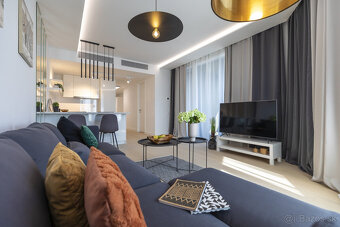 Na prenájom štýlový 3-izbový byt v SKYPARK RESIDENCE s výhľa - 9