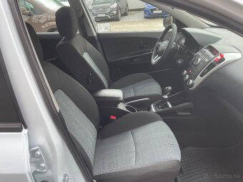 Kia Cee´d SW 1.4 CVVT 16V L - 9