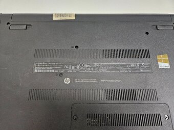 HP Pavilion 15-n013sa - 9