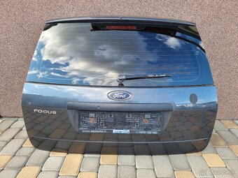 Ford Focus Combi predný náraznik - 9
