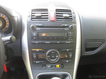 Predám Toyotu Auris - 9