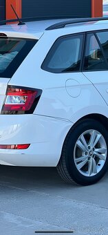 Fabia Combi 1.0tsi ambition 70kw 2021 Manual - 9