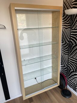 Predaj kaderníckeho vybavenia - 9