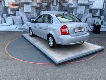 Hyundai Accent 1.4i, 71KW - 9