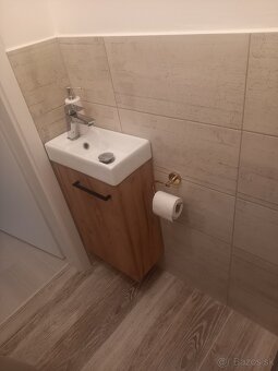 Predám byt 62m2; záhrada 53m2,parkov.miesto, RAJKA Maďarsko - 9