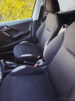 Peugeot 208 1,2 PureTech Style - 9