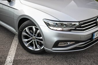 Volkswagen Passat Variant 2.0 TDI Elegance DSG - 9